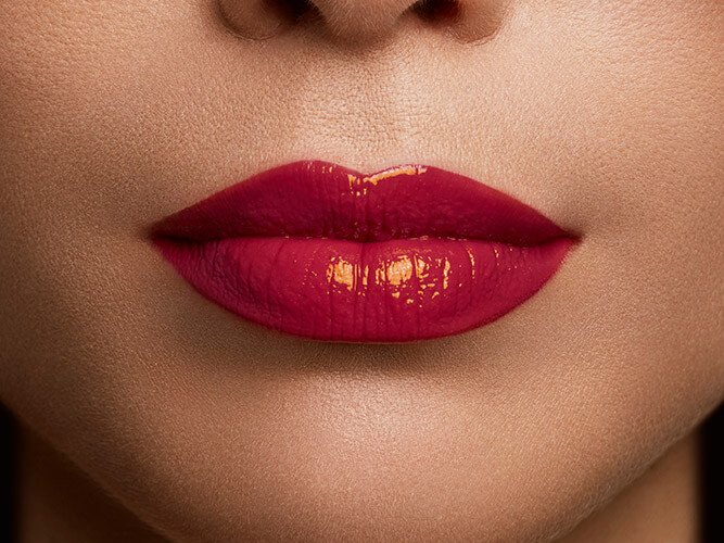 Lipstick 464 color hype color riche shine product detail application medium skin